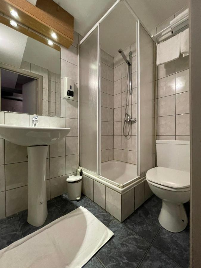 Hotel Les Arcades - La-Roche-En-Ardenne Zewnętrze zdjęcie