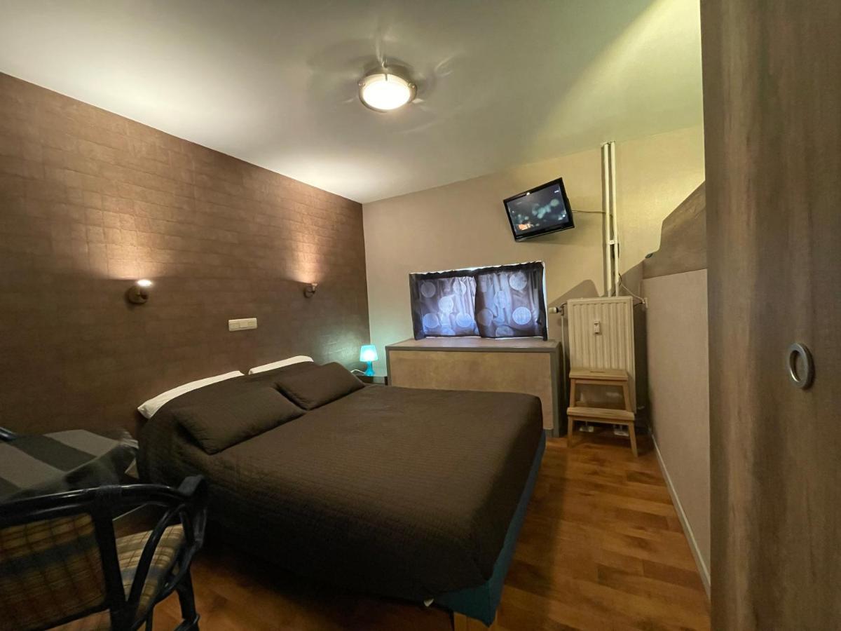 Hotel Les Arcades - La-Roche-En-Ardenne Zewnętrze zdjęcie